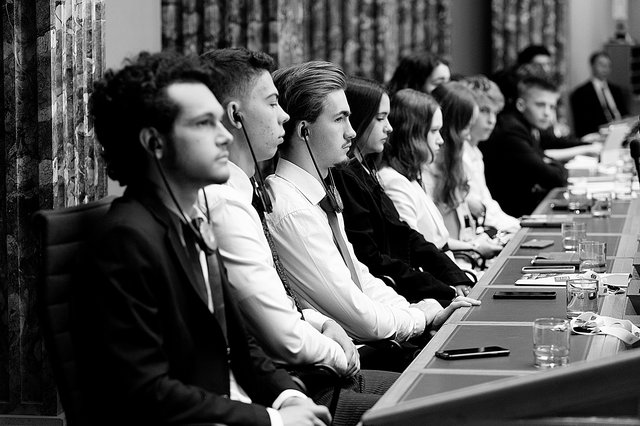 Mitglieder des Jugendparlaments vorigen Freitag beim Hearing in der Kammer