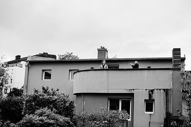 Ein Familiengrab wird entrümpelt