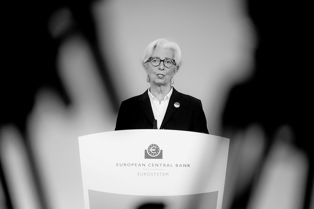 Die Zentralbanken im Würgegriff