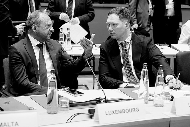 Auf dem Weg zu einer europäischen Wirtschafts- und Währungsunion